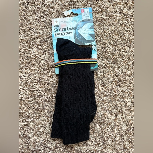 NWT Smartwool Everyday Black Cable socks wool - Picture 1 of 3